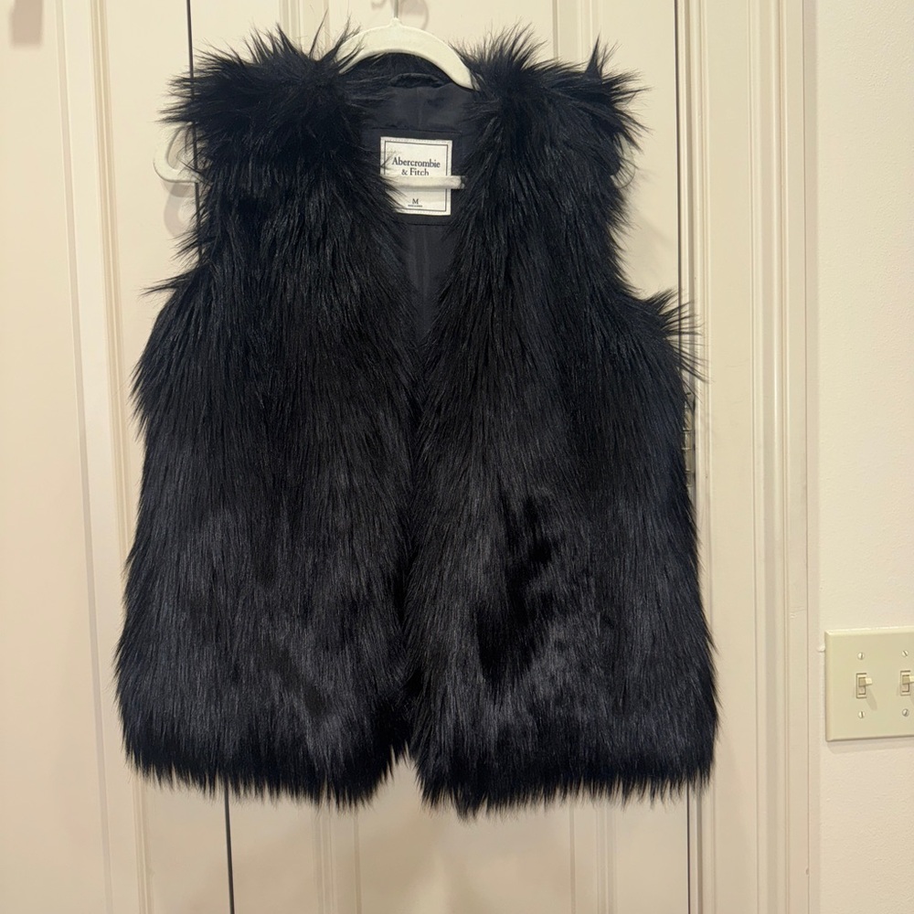 Abercrombie & Fitch Black Plush Vest
